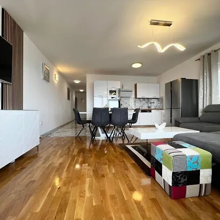 Zoi Apartment